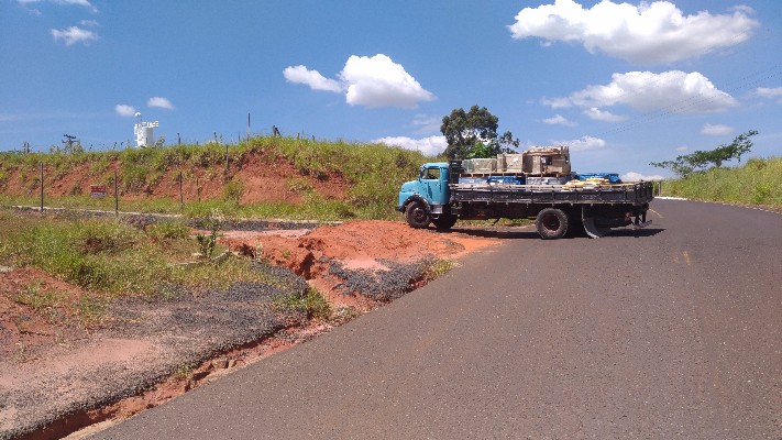201744_Vereadores cobram agilidade para solução de entrada do Maisparque